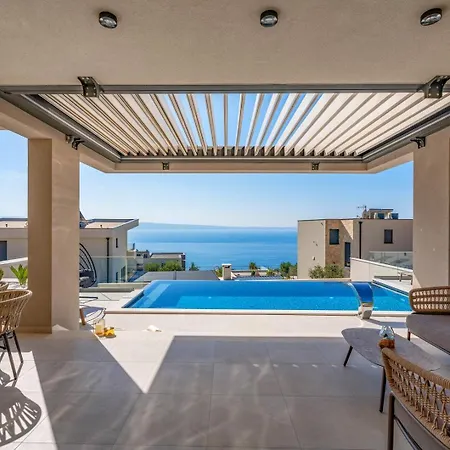 Villa Luxury 5-bedroom Princess Korina With Heated Pool, Pool Table, Sauna, A Hot-tub *